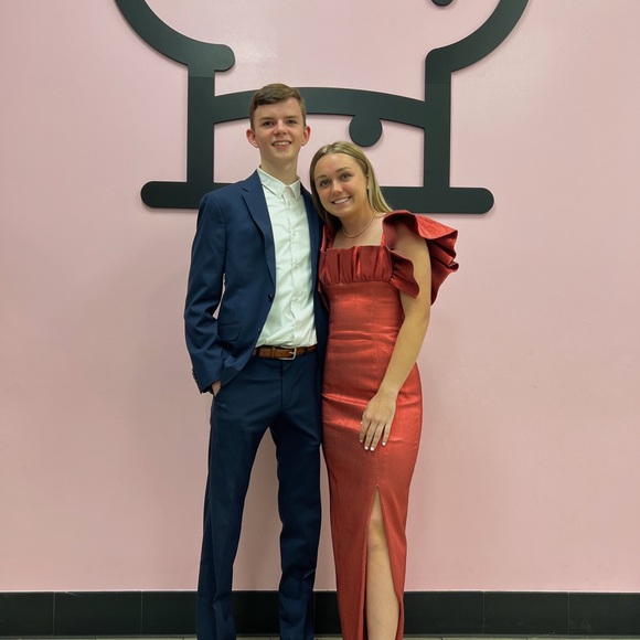 Black Halo Prince Gown in color Rose Glow - Picture 4 of 4